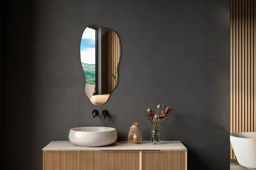 Specchio forma organica macchia da appendere