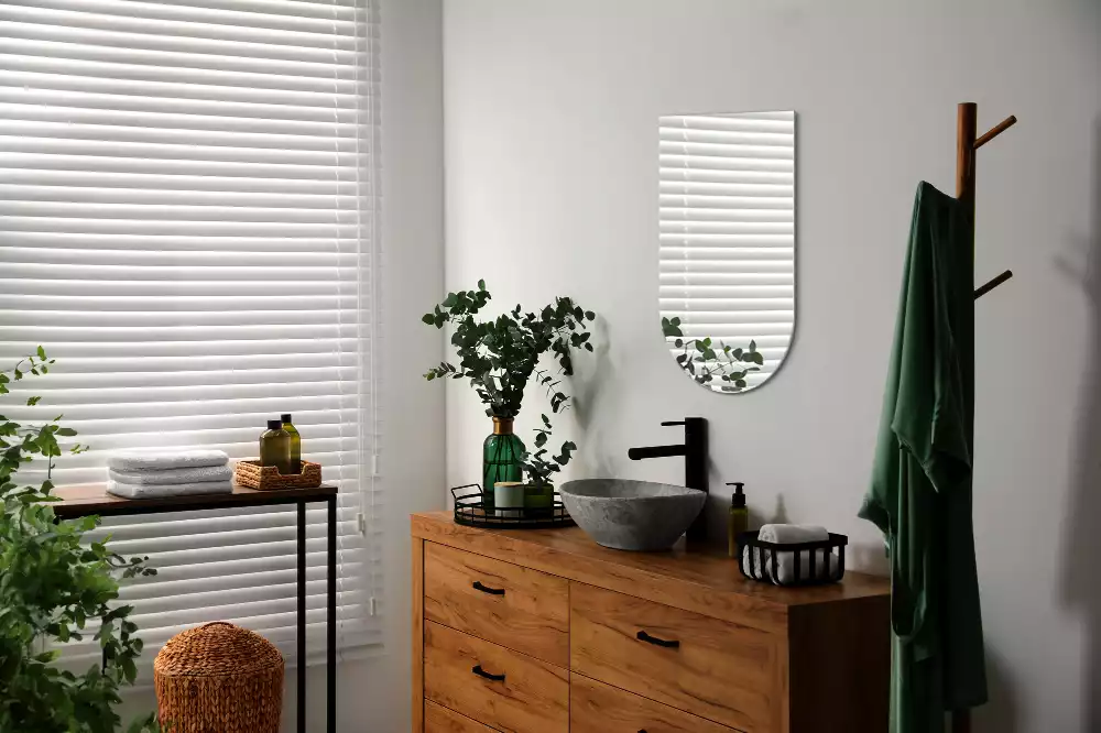 Specchio semiovale decorativo da parete