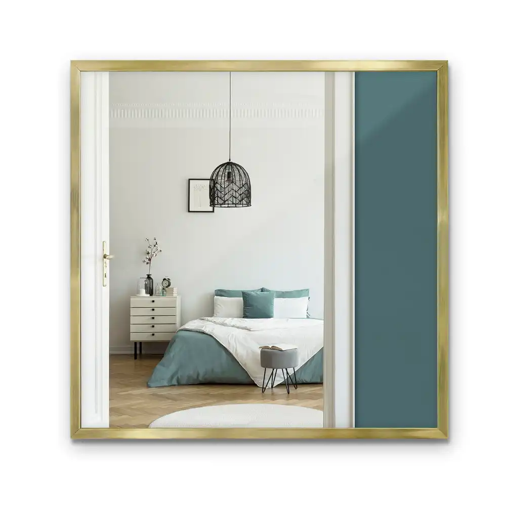 Specchio rettangolare con cornice dorata a sospensione