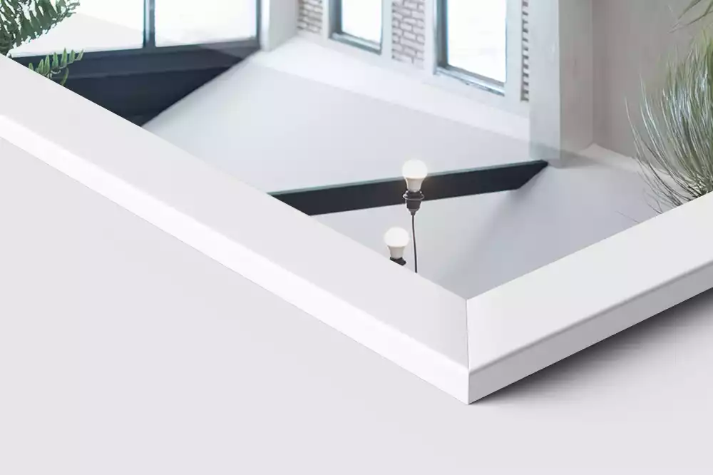 Specchio da terra con cornice bianca